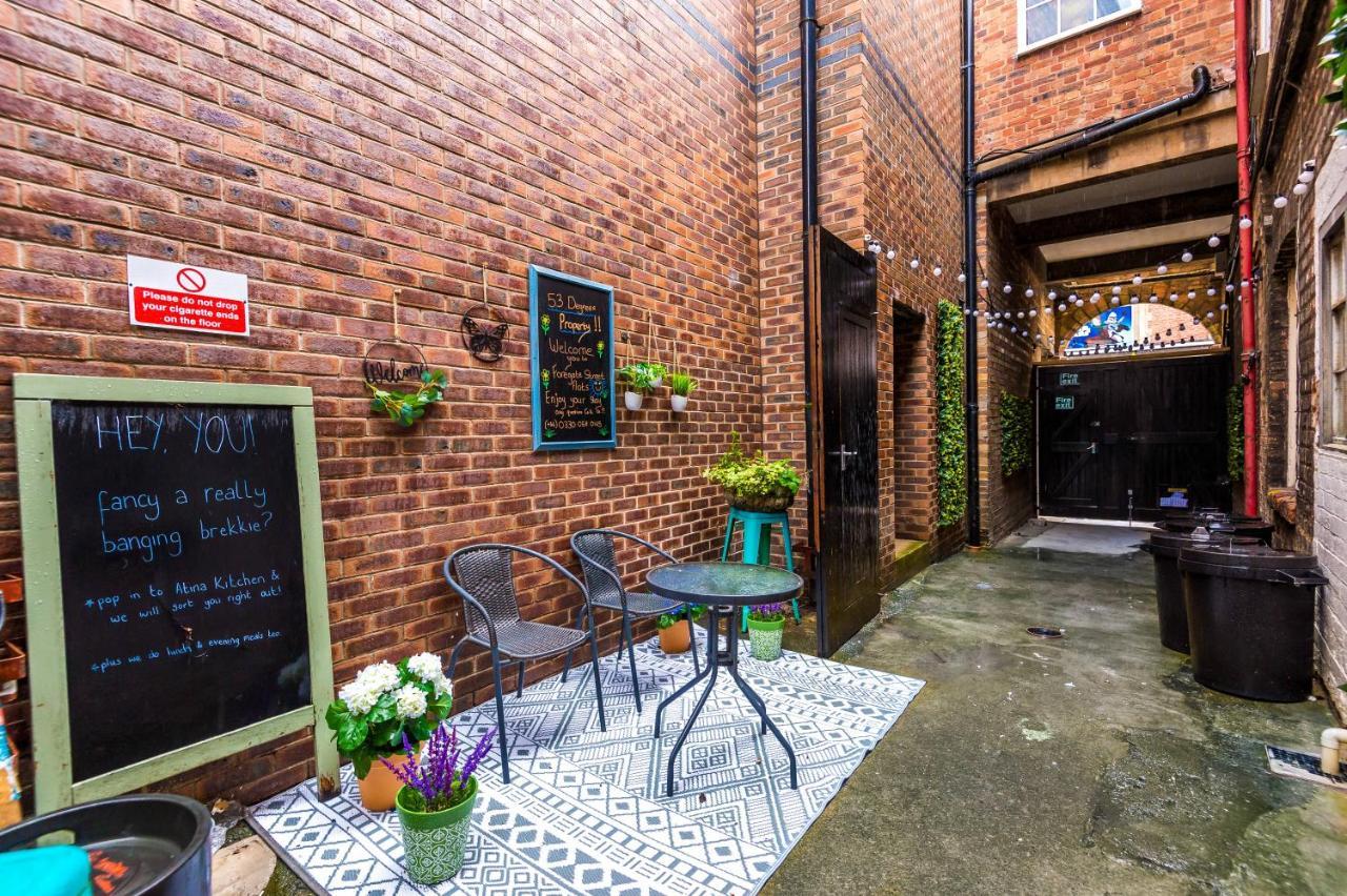 Stylish Chester City Centre Apartment By 53 Degrees Property, Ideal For Couples & Business Professionals - Sleeps 4 Exteriér fotografie